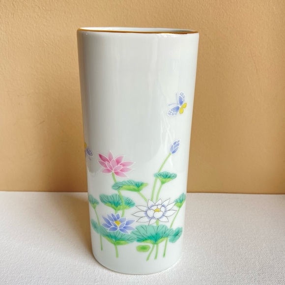 Otagiri Japan Lotus Garden vase with pastel flowers and gold trim on white - Picture 1 of 9